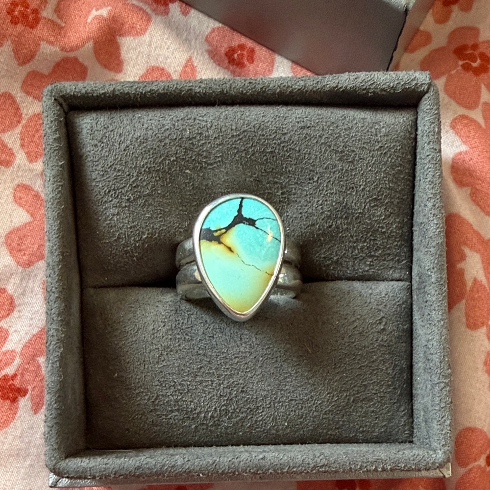 Turquoise Teardrop Silver Ring - image 1